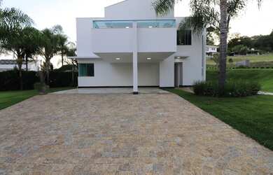 Imagem 3: Casa no Condomínio Montserrat com 320 m² com 4 quartos de Luxo