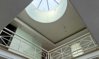 Imagem 2: Linda casa á venda em condomínio fechado por R$1.800.000,00