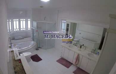 Imagem 10: Alphaville, maravilhosa Casa Esquina!