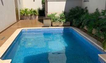 Imagem 5: Casa de condomínio para venda tem 260 metros quadrados com 3 quartos