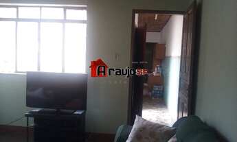 Imagem 7: Casa térrea ampla com entrada lateral e 2 vagas