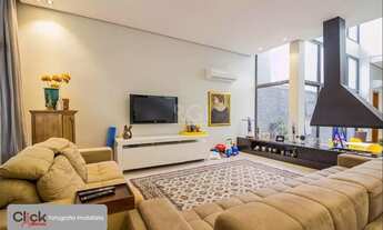 Imagem 3: CASA COM 4 DORMITÓRIOS, 370 m2 PRIVATIVOS NO BAIRRO SANTO ANTÔNIO