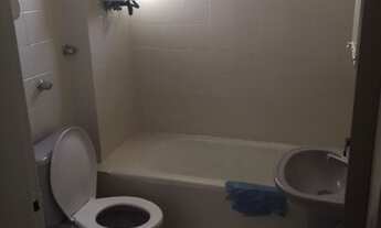 Imagem 7: Aptº Salão, 2 quartos, arejado, cozinha ampla com área de serviço, ótimo estado, piso sint