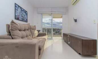 Imagem 2: Apartamento para venda com 70 metros quadrados com 2 quartos em Passo da Areia - Porto Ale