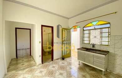 Imagem 2: Casa com 2 dormitórios para alugar em Contagem