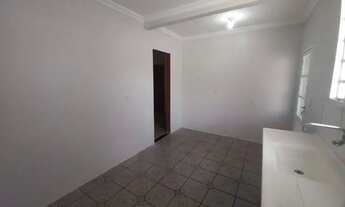 Imagem 2: Casa para venda possui 109 metros quadrados com 3 quartos em Jardim Guaianazes - São Paulo