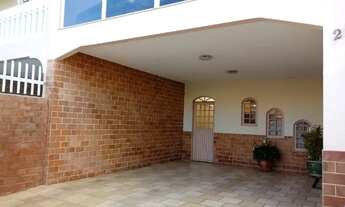 Imagem 3: Vendo Excelente sobrado na QE 26 Guará II - 5 quartos- 3 suítes