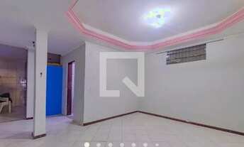 Imagem 4: Aluga-se uma casa com três quartos