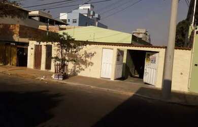 Imagem 2: Casa com 3 dormitórios à venda em Belo Horizonte