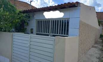 Imagem 2: VENDO CASA Casa com 2 dormitórios