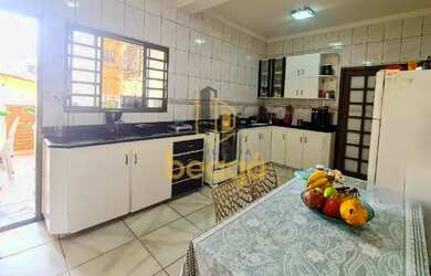 Imagem 6: Casa com 3 dormitórios à venda em Belo Horizonte