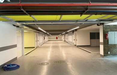 Imagem 6: Casa de condomínio sobrado para venda tem 520 metros quadrados com 4 quartos