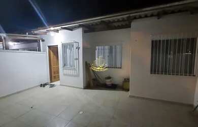 Imagem 2: CAMBORIú - Casa Padrão - Centro