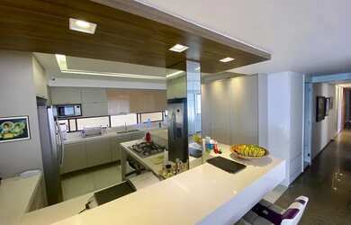 Imagem 6: AC-Lindo Apartamento Beira Mar 4 sts 218 m2