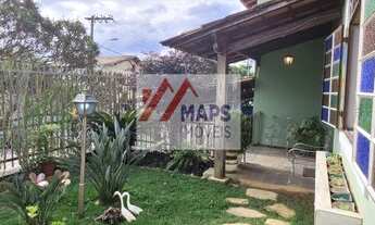 Imagem 5: Casa com cinco quartos, com duas suítes, banheiro social, quatro vagas de garagem no Bairr