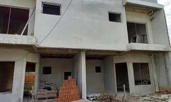 Imagem: SOBRADO NO XAXIM - NOVOS - TRIPLEX COM ESPAÇO