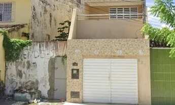 Imagem: Casa Sobrado no Bairro Industrial - Melhor