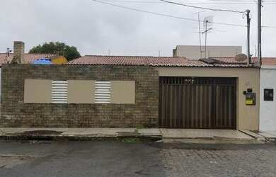 Imagem 2: Casa no aeroporto