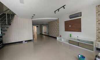 Imagem 3: ALUGO LINDA CASA DUPLEX NO PQ DAS LARANJEIRAS