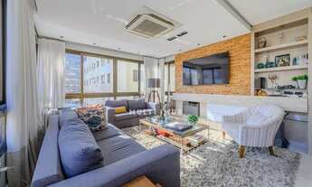 Imagem 3: Apartamento com 3 suítes e 3 vagas no Petrópolis