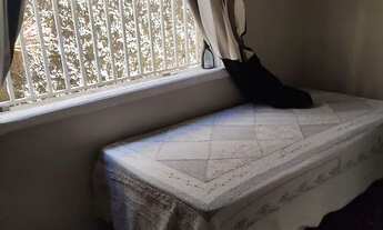 Imagem: Alugo Quarto Solteiro SOMENTE PARA MULHER