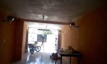 Imagem 2: VENDE-SE UMA CASA COM GALPAO