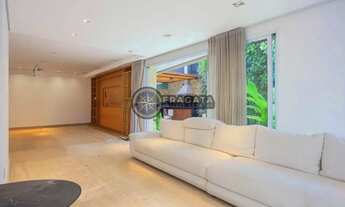 Imagem 3: Casa à venda em condomínio fechado com 450m² - 3 suítes e 3 vagas - Alto Pinheiros/SP