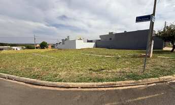 Imagem 3: Terreno esquina Avenida, 273m2 excelente localização