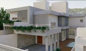 Imagem: Casa 3 dormitórios com 215 m² privativos