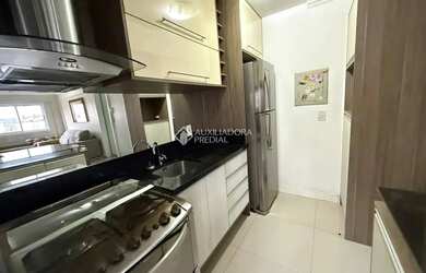 Imagem 7: Apartamento com 3 quartos, mobiliado para locação no bairro Igara