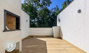 Imagem 2: Lindo sobrado com 3 dormitórios no bairro da Velha em Blumenau!