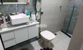 Imagem 10: Casa residencial com 4 quartos sendo 1 suíte disponível para locação no bairro Jardim das