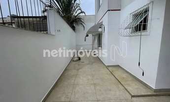 Imagem 2: Otima área privativa com tres quartos a 100 metros da Av. Contagem!!!