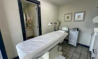 Imagem 7: Barra Medical Consultório frontal à venda na prestigiada Avenida das Américas