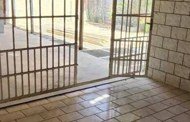 Imagem 7: Vendo casa enorme