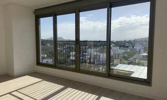 Imagem 2: Apartamento Duplex à Venda em Jurerê Florianópolis SC