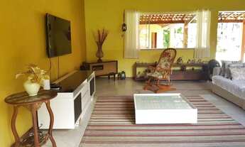 Imagem 4: Espaçosa casa plana com 6 suítes, com lazer e amplo jardim