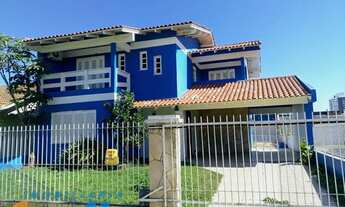 Imagem: Sobrado muito bem localizado com 03 dormitórios