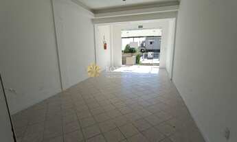 Imagem 3: Sala comercial à venda no Centro de Bombinhas