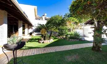 Imagem 3: Casa Alto Padrão frente Mar à venda no Centro de Bombinhas/SC