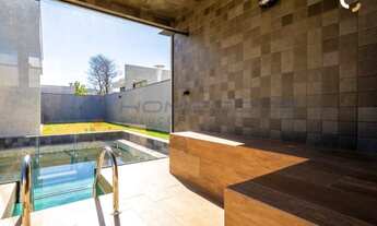 Imagem 2: Casa de condomínio para venda tem 490 metros quadrados com 3 quartos