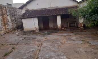 Imagem 3: Terreno e casa Casa com 3 dormitórios