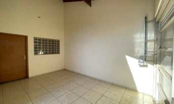 Imagem: Amanda) vende-se casa em Santa Mônica