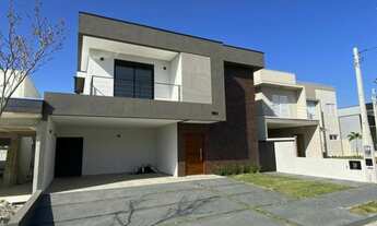 Imagem 2: Lindo sobrado Casa em condomínio com 4 dormitórios