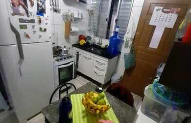 Imagem 3: 2 cômodos, não dá pra construir zap