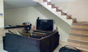 Imagem 2: Linda Casa localizada no bairro planejado Nova Manaus