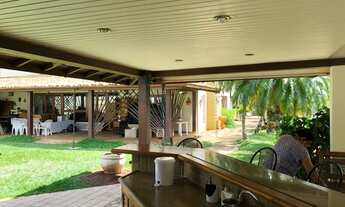 Imagem 3: Casa de altíssimo padrão com 700 m² de área construída e 2.240 de terreno no Parque Taquar