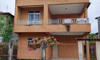 Imagem: Vendo Casa triplex com 05 quartos no bairro