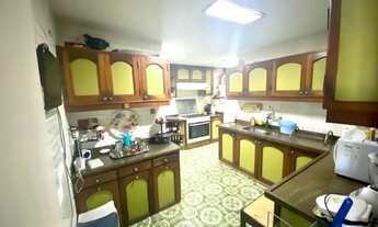 Imagem 7: Apartamento para venda possui 190 metros quadrados com 4 quartos em Lagoa - Rio de Janeiro