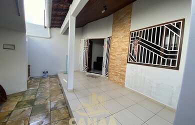 Imagem 3: Casa Duplex à venda no Planalto Vinhais II - 05 Quartos sendo 04 Suítes - Varanda - DCE